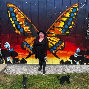Meet your Posher, Kara e